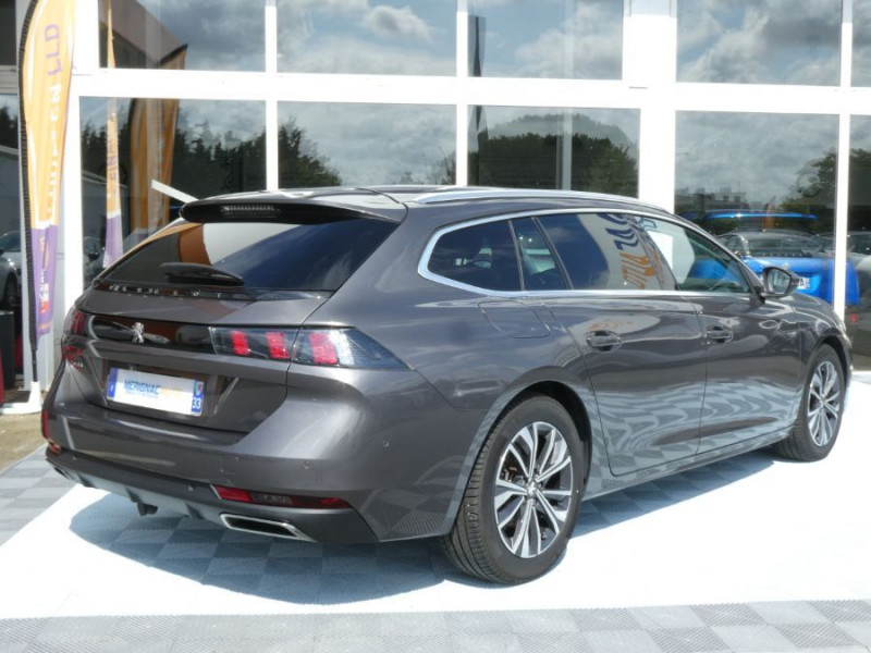 Photo 2 de l'offre de PEUGEOT 508 SW 1.5 BlueHDi 130 EAT8 ALLURE Hayon EL. Pack Drive ACC SC Attel. à 24950€ chez Mérignac auto