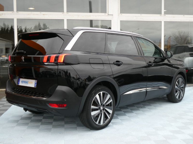 Photo 3 de l'offre de PEUGEOT 5008 II 1.5 BlueHDi 130 EAT8 ALLURE Camera JA19 7PL à 21490€ chez Mérignac auto