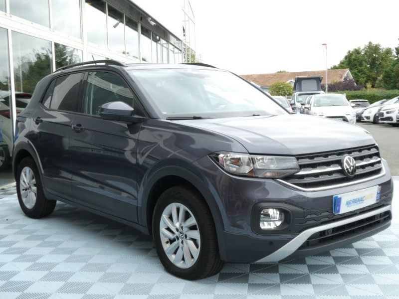 Photo 3 de l'offre de VOLKSWAGEN T-CROSS 1.0 TSI 110 BVM6 LIFE PACK COCKPIT CarPlay Radars ACC RER Privacy Glass à 21470€ chez Mérignac auto