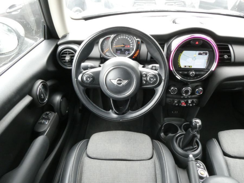 Photo 4 de l'offre de MINI MINI III (F56) ONE 102 BVM6 SHOREDITCH GPS TOIT Ouvrant Induction à 16450€ chez Mérignac auto