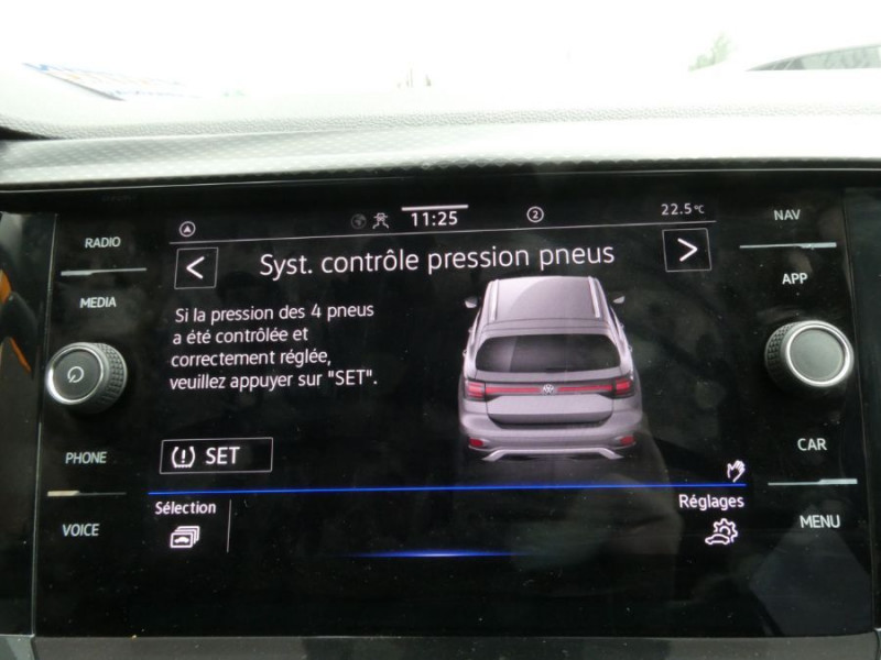 Photo 17 de l'offre de VOLKSWAGEN T-CROSS 1.0 TSI 110 BVM6 LIFE PACK COCKPIT CarPlay Radars ACC RER Privacy Glass à 21470€ chez Mérignac auto