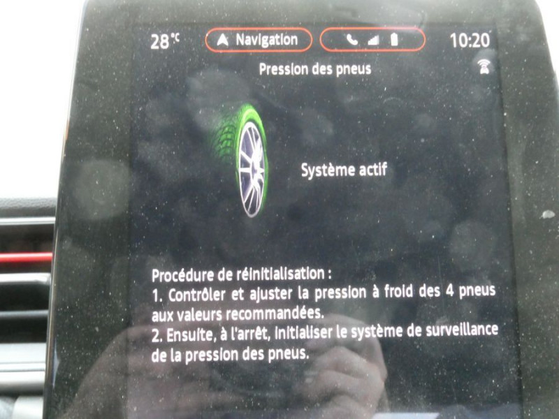 Photo 19 de l'offre de RENAULT CAPTUR II 1.6 E-TECH 160 EDC HYBRIDE Rechargeable RS LINE à 23950€ chez Mérignac auto