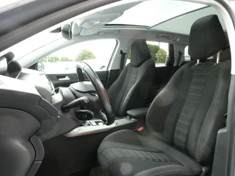 Photo 5 de l'offre de PEUGEOT 308 SW 2.0 HDI 150 EAT6 ALLURE GPS TOIT Pano Camera JA18 à 11450€ chez Mérignac auto