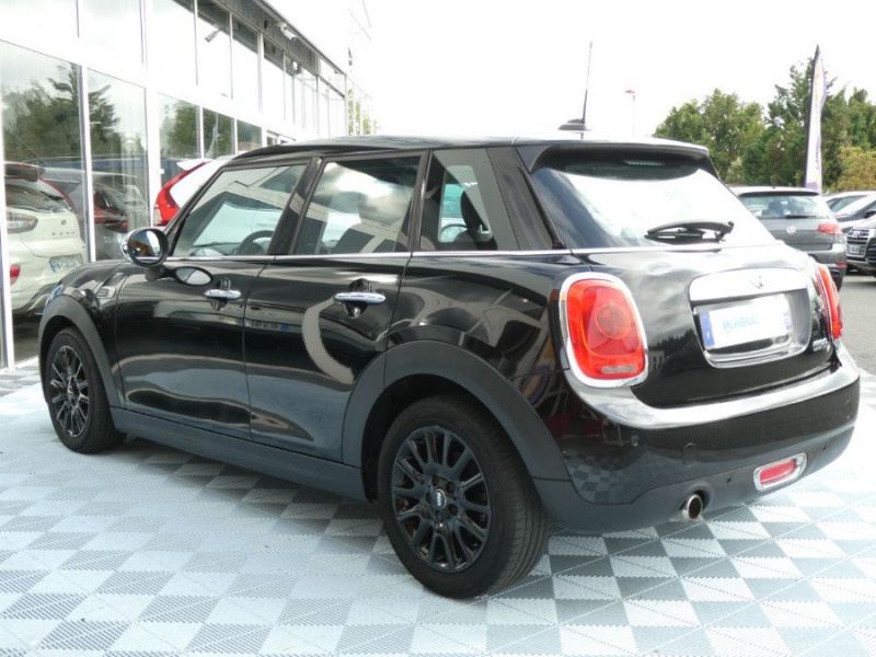 Photo 24 de l'offre de MINI MINI III (F55) 1.5D 116 BVM6 COOPER D PACK CHILI GPS 5P à 14890€ chez Mérignac auto