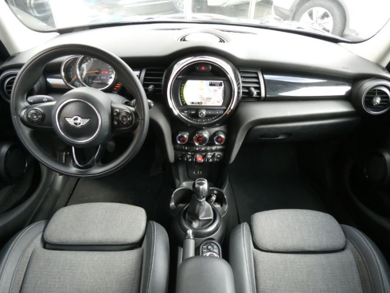 Photo 12 de l'offre de MINI MINI III (F55) 1.5D 116 BVM6 COOPER D PACK CHILI GPS 5P à 14890€ chez Mérignac auto