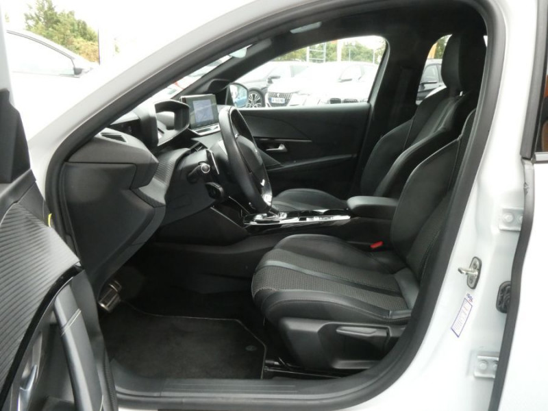 Photo 14 de l'offre de PEUGEOT 208 II 1.2 PureTech 100 EAT8 GT LINE Camera à 17950€ chez Mérignac auto