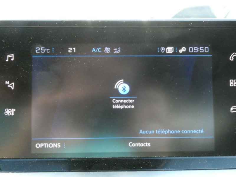 Photo 19 de l'offre de PEUGEOT 2008 II 1.2 PureTech 100 BVM6 ALLURE GPS à 19480€ chez Mérignac auto