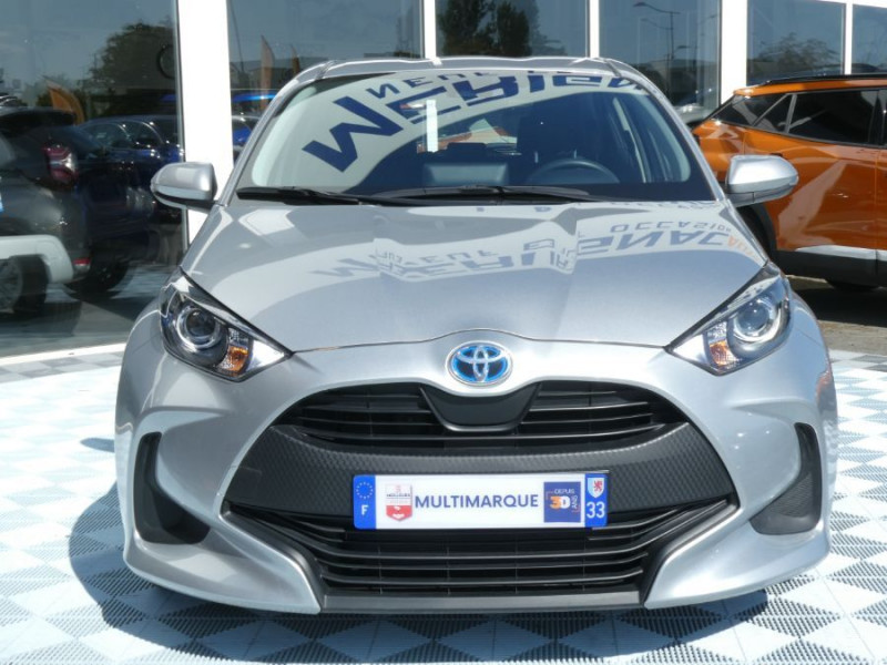 Photo 9 de l'offre de TOYOTA YARIS IV HYBRIDE 116H BVA DYNAMIC Camera ACC à 19280€ chez Mérignac auto