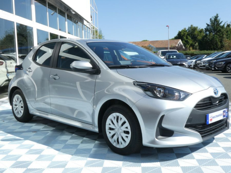 Photo 3 de l'offre de TOYOTA YARIS IV HYBRIDE 116H BVA DYNAMIC Camera ACC à 19280€ chez Mérignac auto