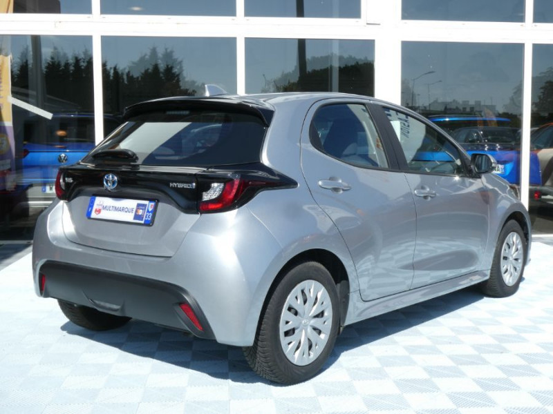 Photo 2 de l'offre de TOYOTA YARIS IV HYBRIDE 116H BVA DYNAMIC Camera ACC à 19280€ chez Mérignac auto