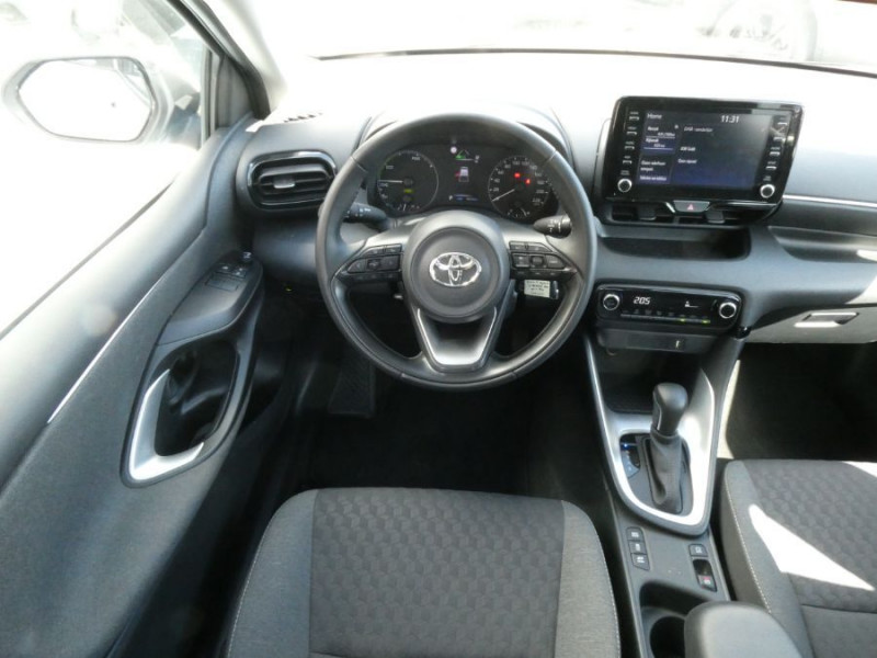 Photo 4 de l'offre de TOYOTA YARIS IV HYBRIDE 116H BVA DYNAMIC Camera ACC à 19280€ chez Mérignac auto