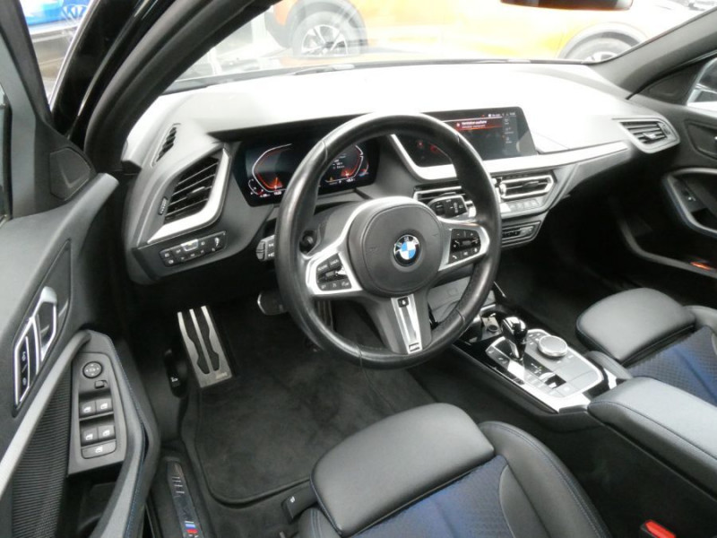 Photo 4 de l'offre de BMW SERIE 1 (F40) 118iA 136 BVA7 M SPORT GPS Hayon EL.JA18 à 27490€ chez Mérignac auto