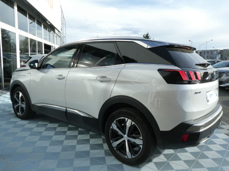 Photo 3 de l'offre de PEUGEOT 3008 II 1.5 BlueHDi 130 EAT8 GT LINE TOIT Ouvrant Hayon EL. Grip.C. 1ère Main à 25450€ chez Mérignac auto