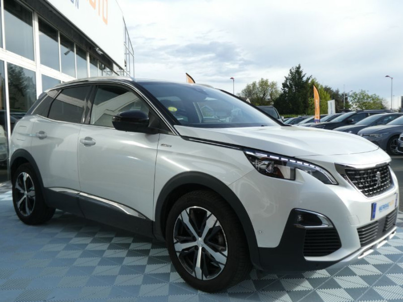 Photo 13 de l'offre de PEUGEOT 3008 II 1.5 BlueHDi 130 EAT8 GT LINE TOIT Ouvrant Hayon EL. Grip.C. 1ère Main à 25450€ chez Mérignac auto