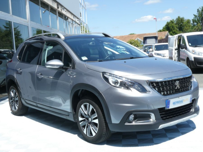 Photo 3 de l'offre de PEUGEOT 2008 1.2 PureTech 110 EAT6 ALLURE Toit Pano GPS Camera à 15450€ chez Mérignac auto