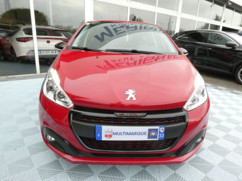 Photo 7 de l'offre de PEUGEOT 208 1.2 PureTech 110 EAT6 GT LINE GPS JA17 à 10490€ chez Mérignac auto