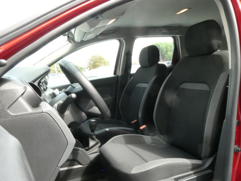 Photo 5 de l'offre de DACIA DUSTER 1.5 BlueDCi 115 BV6 4X2 CONFORT CLIM Attel. à 15490€ chez Mérignac auto