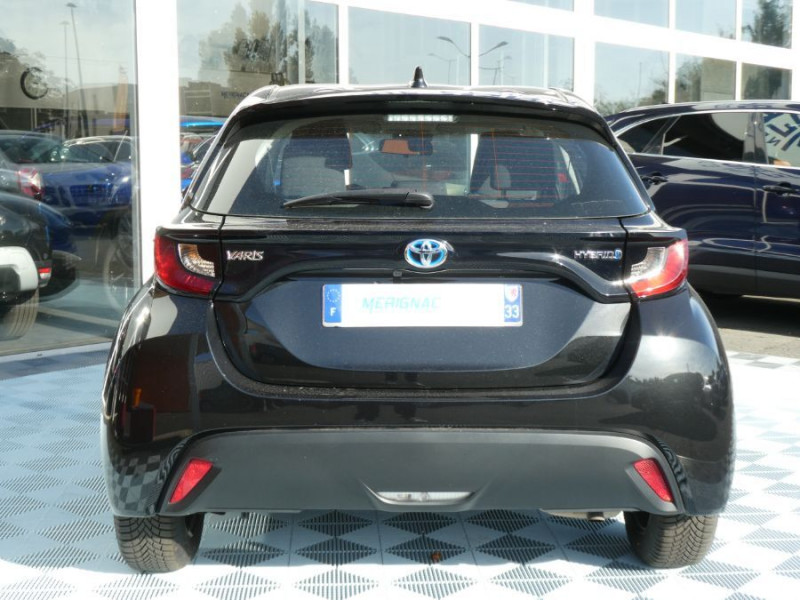 Photo 8 de l'offre de TOYOTA YARIS IV HYBRIDE 116H BVA DYNAMIC GPS Camera ACC à 19750€ chez Mérignac auto