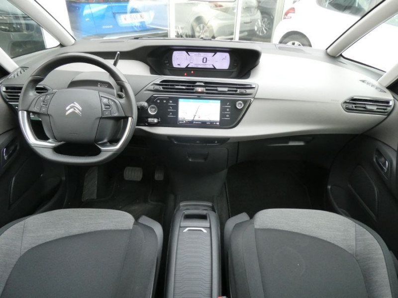 Photo 13 de l'offre de CITROEN C4 SPACETOURER 1.2 PureTech 130 EAT8 PACK GPS à 15950€ chez Mérignac auto