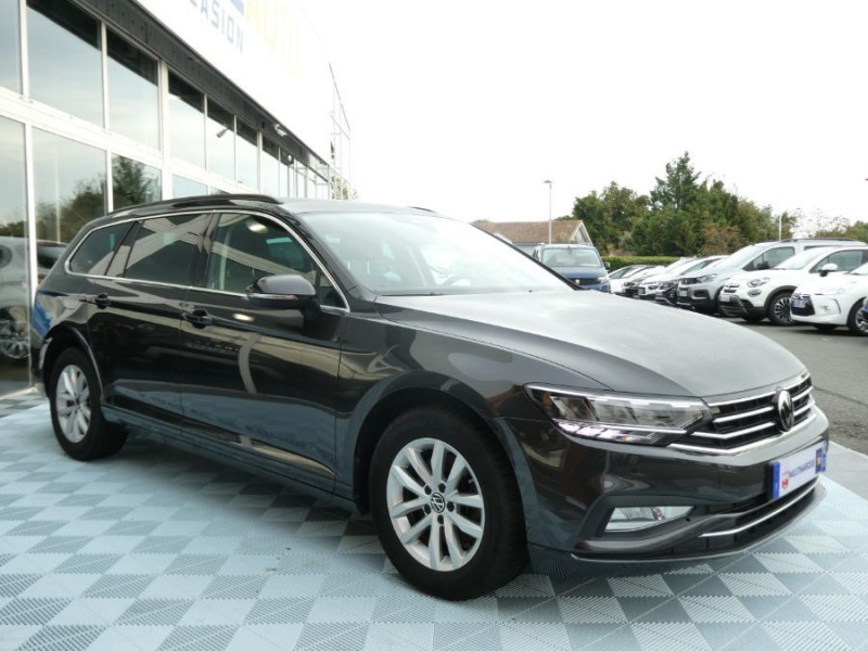 Photo 2 de l'offre de VOLKSWAGEN PASSAT SW VIII 2.0 TDI 150 DSG7 BUSINESS GPS Radars ACC à 30980€ chez Mérignac auto