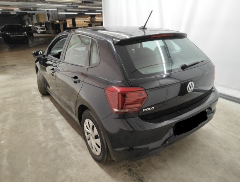 Photo 6 de l'offre de VOLKSWAGEN POLO VI 1.6 TDI 80 TRENDLINE GPS Radars à 15950€ chez Mérignac auto