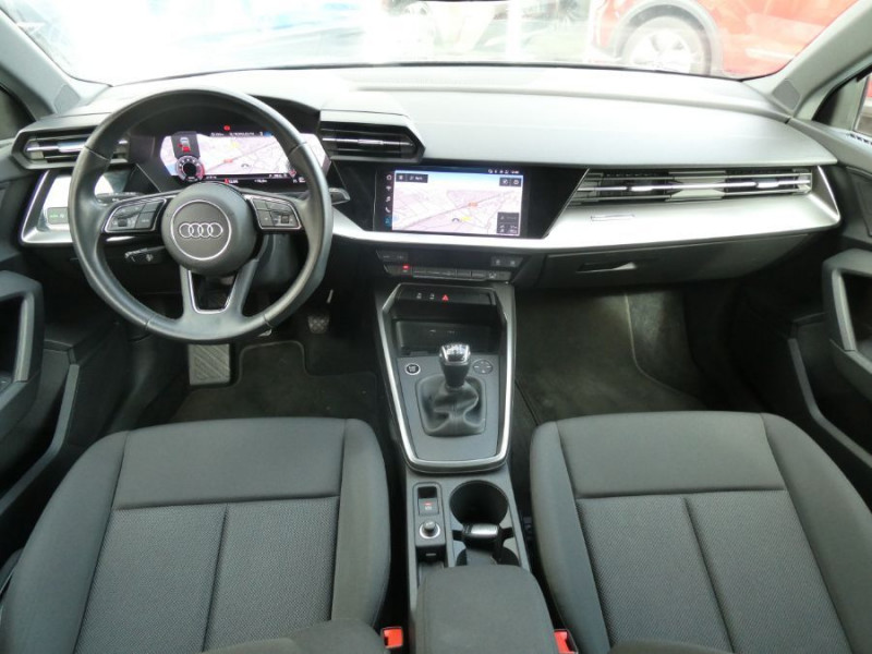 Photo 14 de l'offre de AUDI A3 SPORTBACK IV 30 TFSI 110ch BVM6 S-Line Matrix GPS Carplay à 23970€ chez Mérignac auto