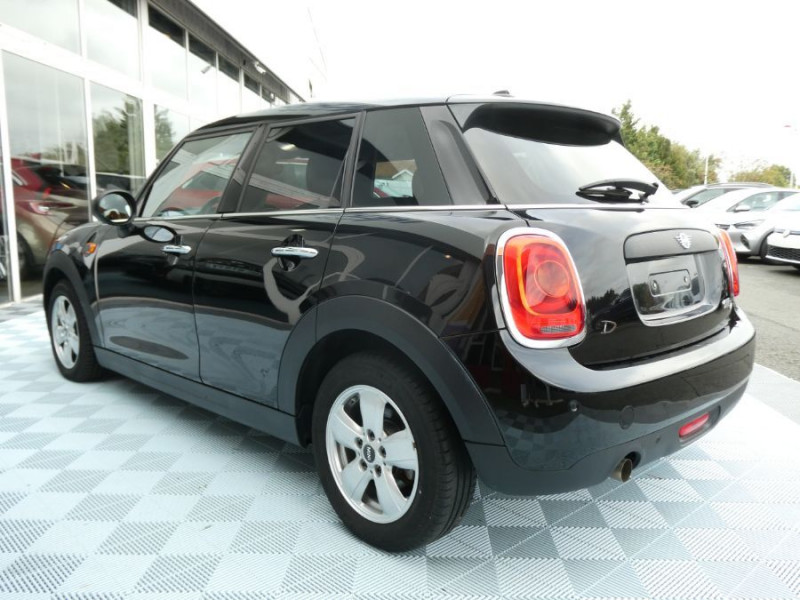 Photo 10 de l'offre de MINI MINI III ONE D 95 BVM6 GPS Clim Auto Privacy Glass Suivi Complet à 14980€ chez Mérignac auto