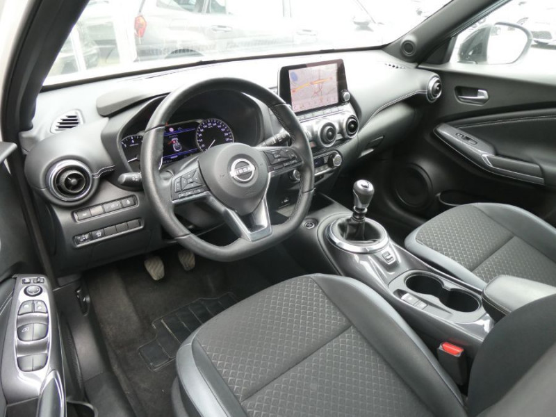 Photo 15 de l'offre de NISSAN JUKE II 1.0 DIG-T 114 BVM6 N-CONNECTA GPS Pack Hiver Caméra Carplay à 21450€ chez Mérignac auto