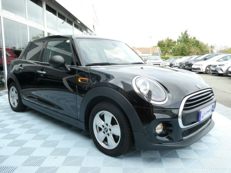 Photo 2 de l'offre de MINI MINI III ONE D 95 BVM6 GPS Clim Auto Privacy Glass Suivi Complet à 14980€ chez Mérignac auto