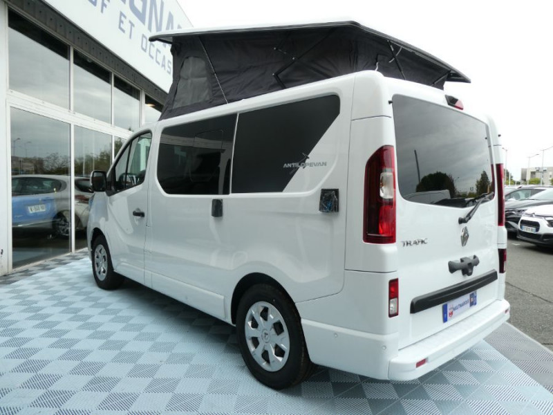 Photo 10 de l'offre de RENAULT TRAFIC VAN ANTILOPE VAN Aménagé FLEX5 2.0 DCi 150 EDC L1 GD CFT à 64650€ chez Mérignac auto