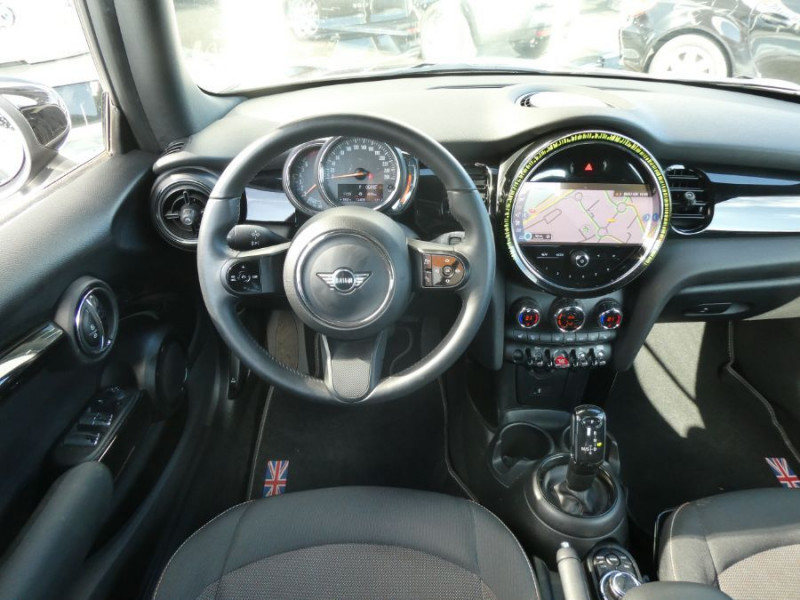 Photo 4 de l'offre de MINI MINI CABRIOLET III 1.5i 136 BVA7 (F56) COOPER GPS LED Key Less SC à 27980€ chez Mérignac auto