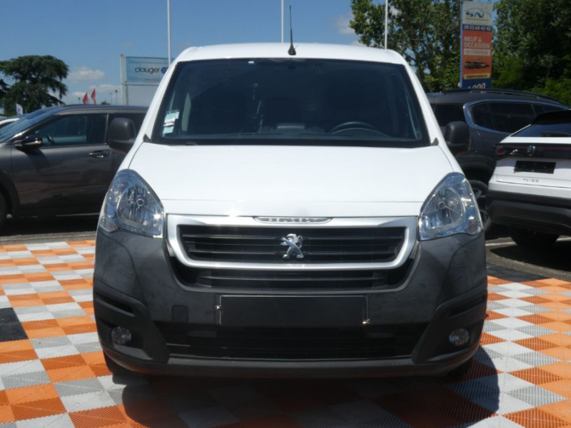 Photo 10 de l'offre de PEUGEOT PARTNER FOURGON 1.6 BlueHDi 100 PREMIUM PACK 3PL GPS Camera Grip Control 11950HT à 11950€ chez Mérignac auto