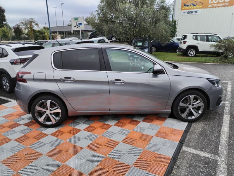 Photo 8 de l'offre de PEUGEOT 308 1.5 BlueHDi 130 BVM6 ALLURE GPS Camera Radars ADML à 12450€ chez Mérignac auto