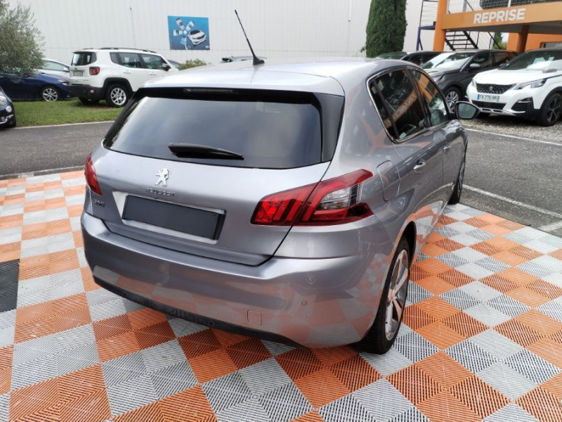 Photo 3 de l'offre de PEUGEOT 308 1.5 BlueHDi 130 BVM6 ALLURE GPS Camera Radars ADML à 12450€ chez Mérignac auto