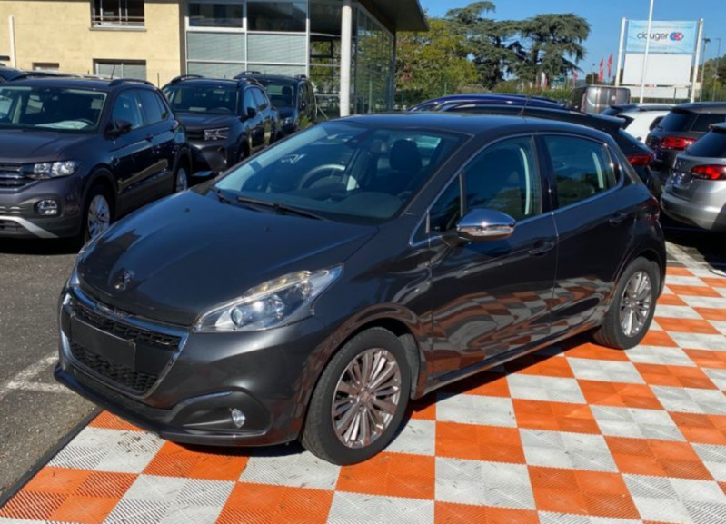 Peugeot 208 1.2 PureTech 82 ALLURE 5P ESSENCE GRIS PLATINIUM Occasion à vendre