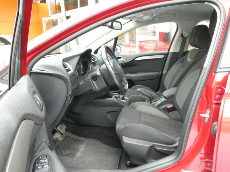 Photo 12 de l'offre de CITROEN C4 1.2 PureTech 110 FEEL CLIM Auto RS à 10950€ chez Mérignac auto