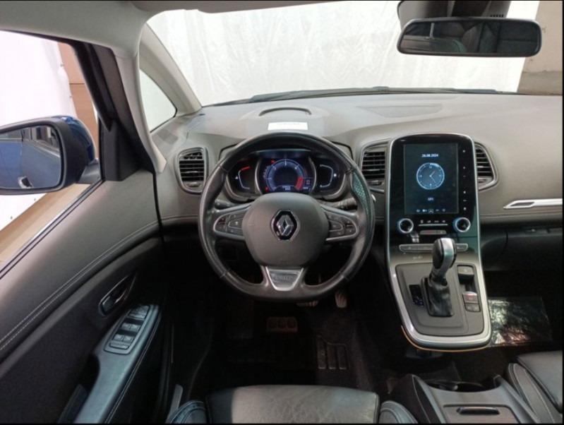 Photo 5 de l'offre de RENAULT GRAND SCENIC IV 1.7 DCi 120 BVA INITIALE PARIS CUIR Toit Pano Bose 7PL Attel. à 25990€ chez Mérignac auto