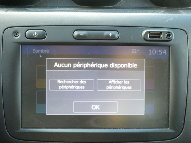 Photo 23 de l'offre de DACIA DUSTER 1.0 Eco-G 100 GPL BVM6 4X2 15ANS GPS Camera Attel. 1ère Main à 17450€ chez Mérignac auto