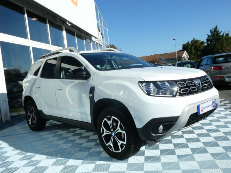 Photo 3 de l'offre de DACIA DUSTER 1.0 Eco-G 100 GPL BVM6 4X2 15ANS GPS Camera Attel. 1ère Main à 17450€ chez Mérignac auto