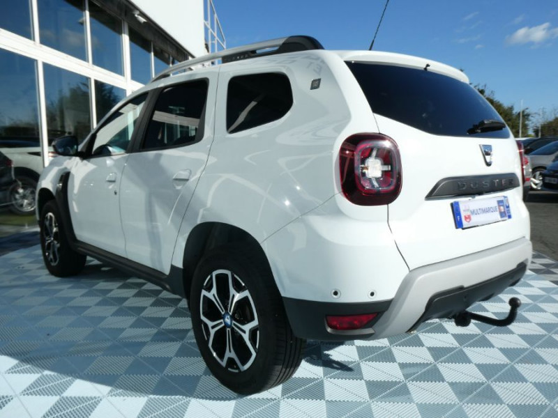 Photo 11 de l'offre de DACIA DUSTER 1.0 Eco-G 100 GPL BVM6 4X2 15ANS GPS Camera Attel. 1ère Main à 17450€ chez Mérignac auto