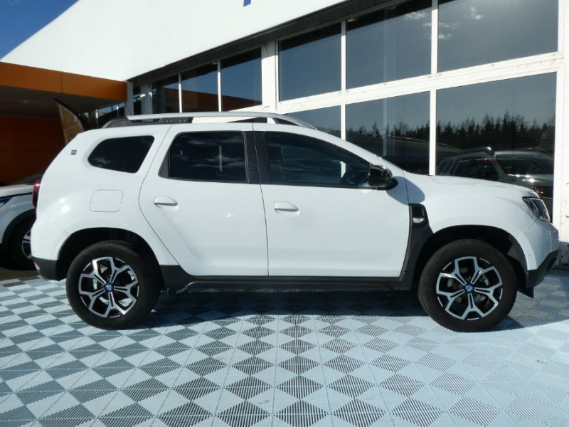 Photo 13 de l'offre de DACIA DUSTER 1.0 Eco-G 100 GPL BVM6 4X2 15ANS GPS Camera Attel. 1ère Main à 17450€ chez Mérignac auto