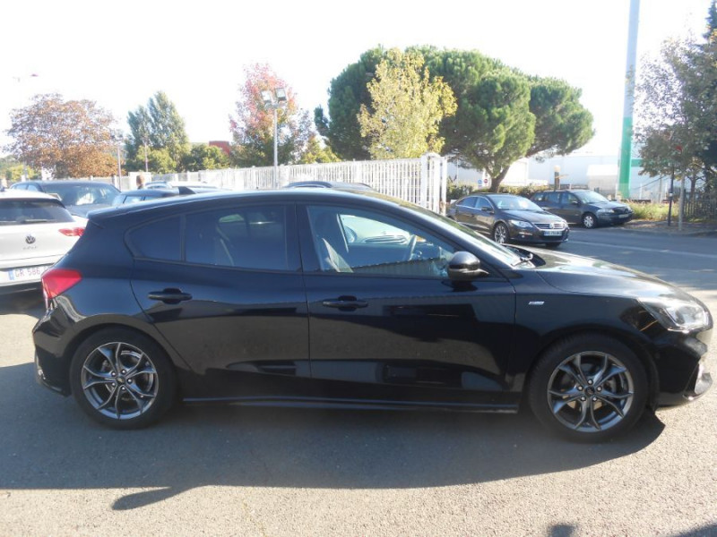 Photo 7 de l'offre de FORD FOCUS 1.0 EcoBoost 125 BVM6 ST-LINE Camera 1ère Main à 14450€ chez Mérignac auto