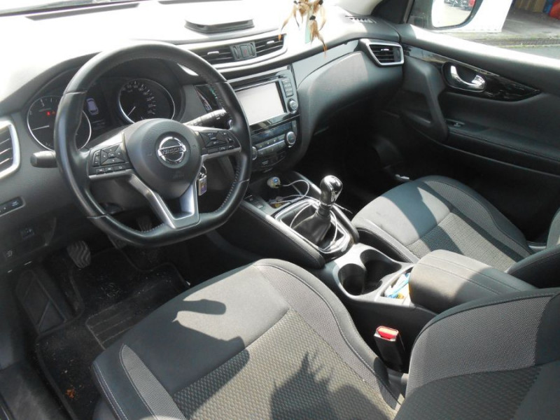 Photo 4 de l'offre de NISSAN QASHQAI II 1.5 DCI 110 BVM6 Ph.2 ACENTA PACK CONNECT Camera Attel. à 13750€ chez Mérignac auto