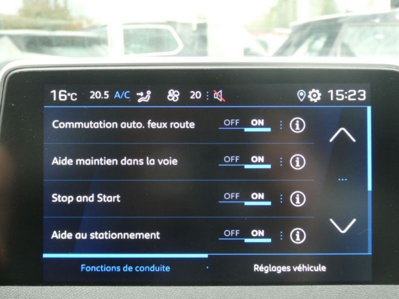 Photo 23 de l'offre de PEUGEOT 5008 II 1.5 BlueHDi 130 EAT8 ALLURE TOIT Pano Attel. 5PL à 24450€ chez Mérignac auto