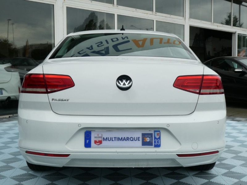 Photo 10 de l'offre de VOLKSWAGEN PASSAT 1.4 TSI 150 BVM6 CONFORTLINE GPS Camera Key Less à 20990€ chez Mérignac auto