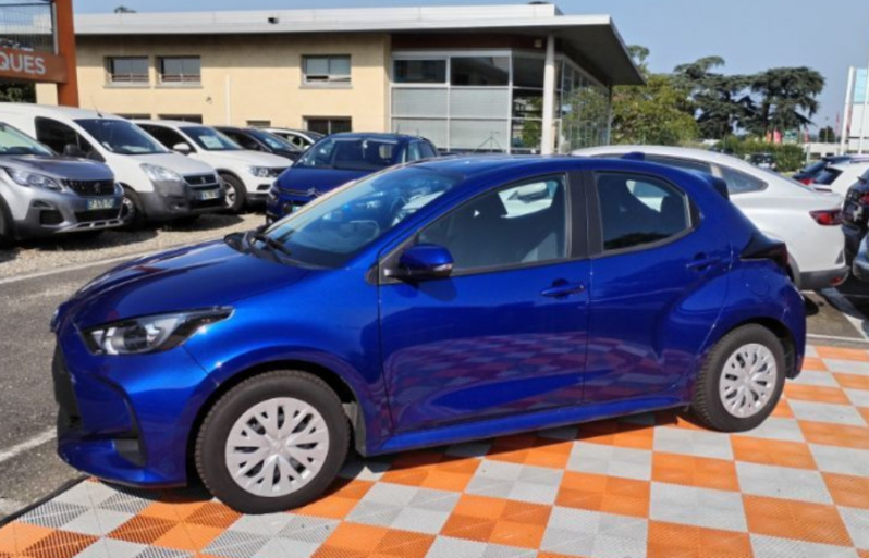 Photo 2 de l'offre de TOYOTA YARIS IV HYBRIDE 116H BVA DYNAMIC GPS Camera ACC à 19280€ chez Mérignac auto