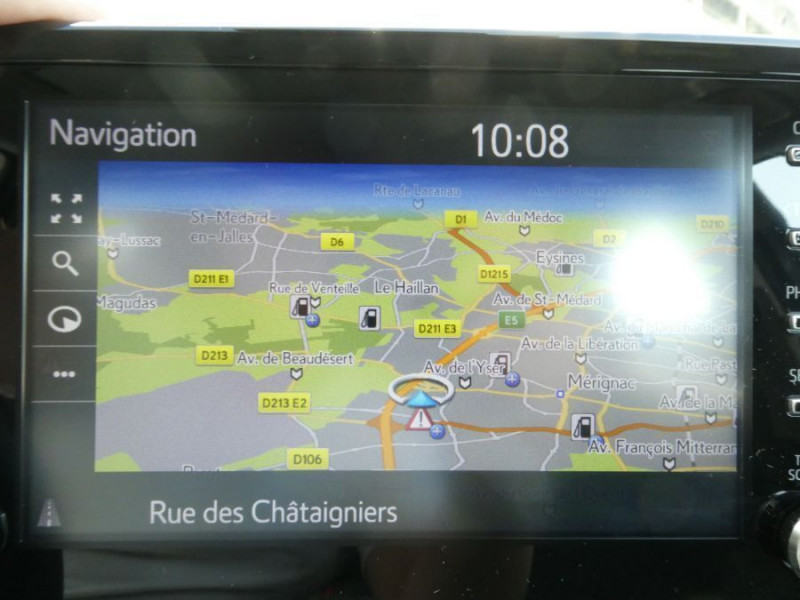 Photo 6 de l'offre de TOYOTA YARIS IV HYBRIDE 116H BVA DYNAMIC GPS Camera ACC à 19480€ chez Mérignac auto