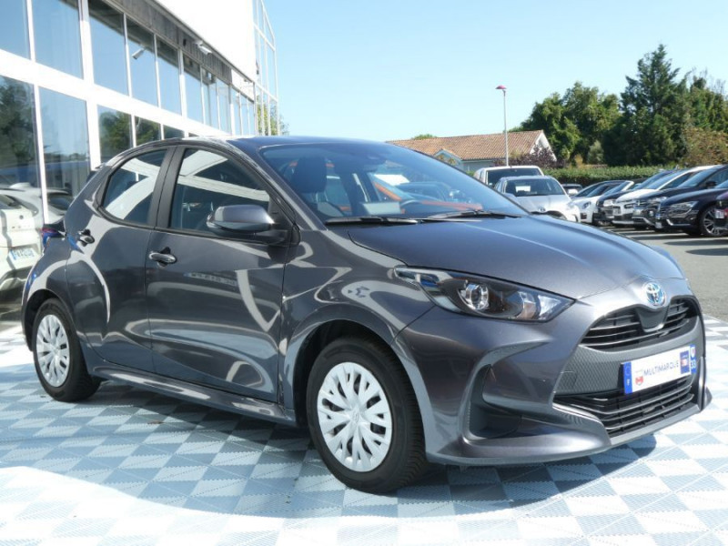 Photo 3 de l'offre de TOYOTA YARIS IV HYBRIDE 116H BVA DYNAMIC GPS Camera ACC à 19480€ chez Mérignac auto