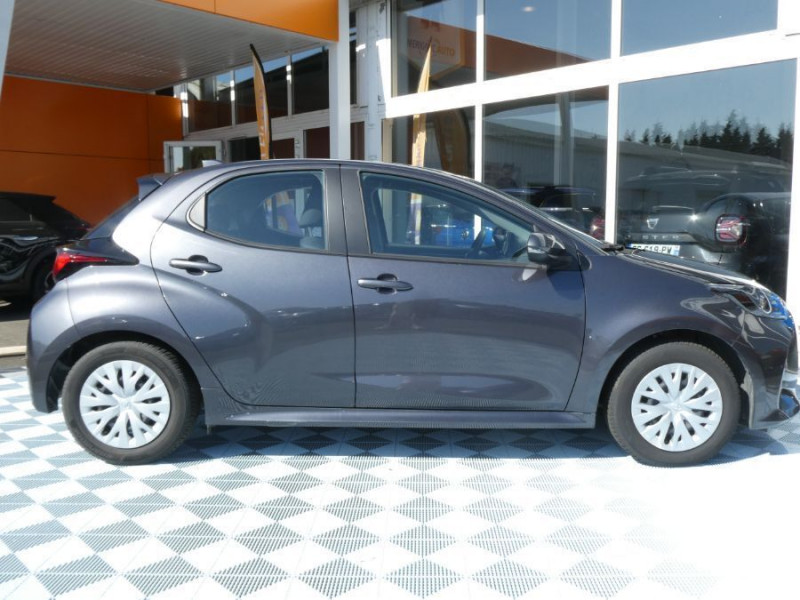 Photo 22 de l'offre de TOYOTA YARIS IV HYBRIDE 116H BVA DYNAMIC GPS Camera ACC à 19480€ chez Mérignac auto