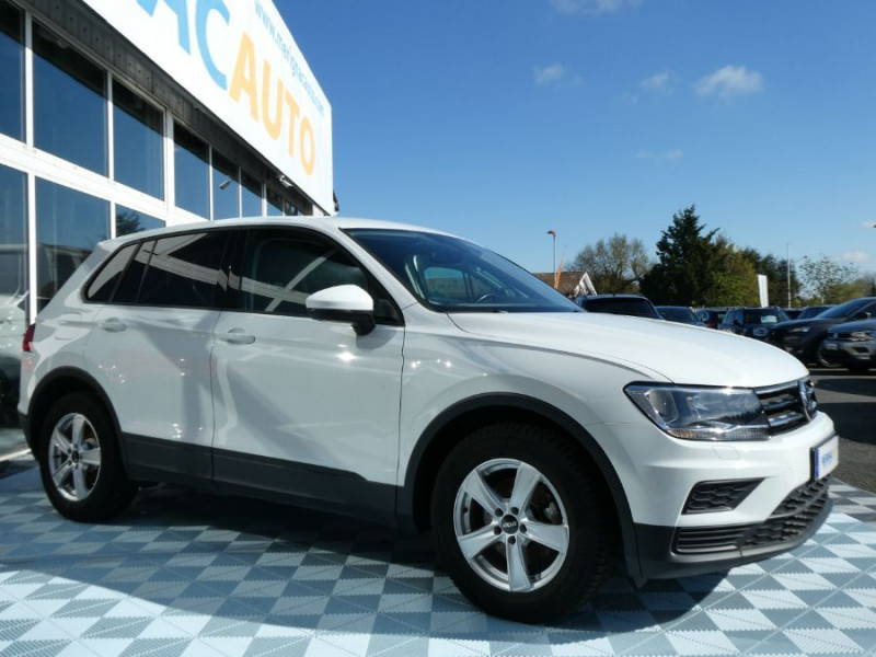 Photo 2 de l'offre de VOLKSWAGEN TIGUAN II 1.4 TSI 150 DSG6 TRENDLINE GPS Privacy Glass à 23990€ chez Mérignac auto